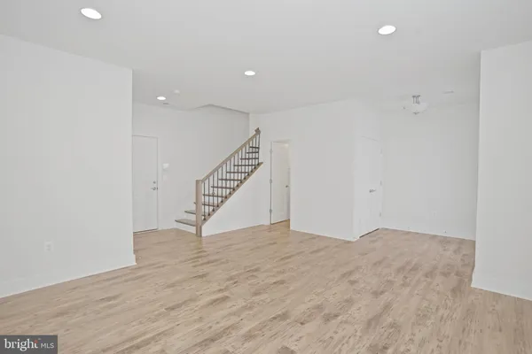 $4,500 | 44734 Roosevelt Square, Ashburn, VA 20147