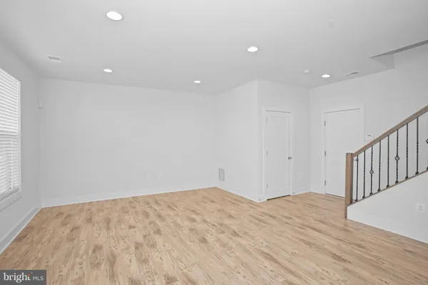 $4,500 | 44734 Roosevelt Square, Ashburn, VA 20147