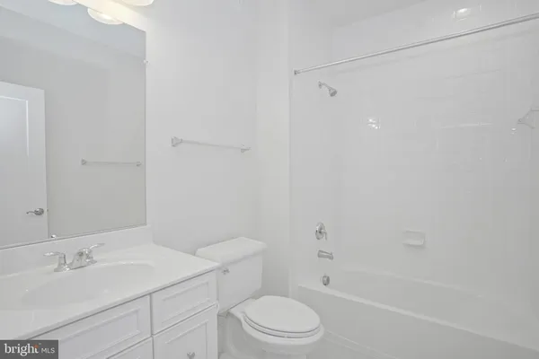 $4,500 | 44734 Roosevelt Square, Ashburn, VA 20147