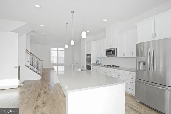 $4,500 | 44734 Roosevelt Square, Ashburn, VA 20147