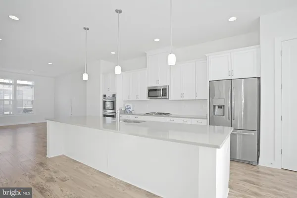 $4,500 | 44734 Roosevelt Square, Ashburn, VA 20147