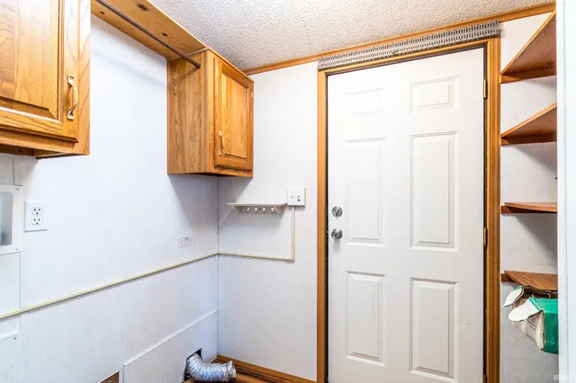 $164,990 | 10640 Marion Center Road, Fort Wayne, IN 46816