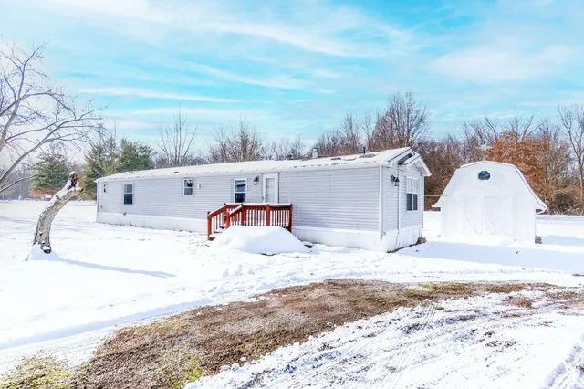 $164,990 | 10640 Marion Center Road, Fort Wayne, IN 46816