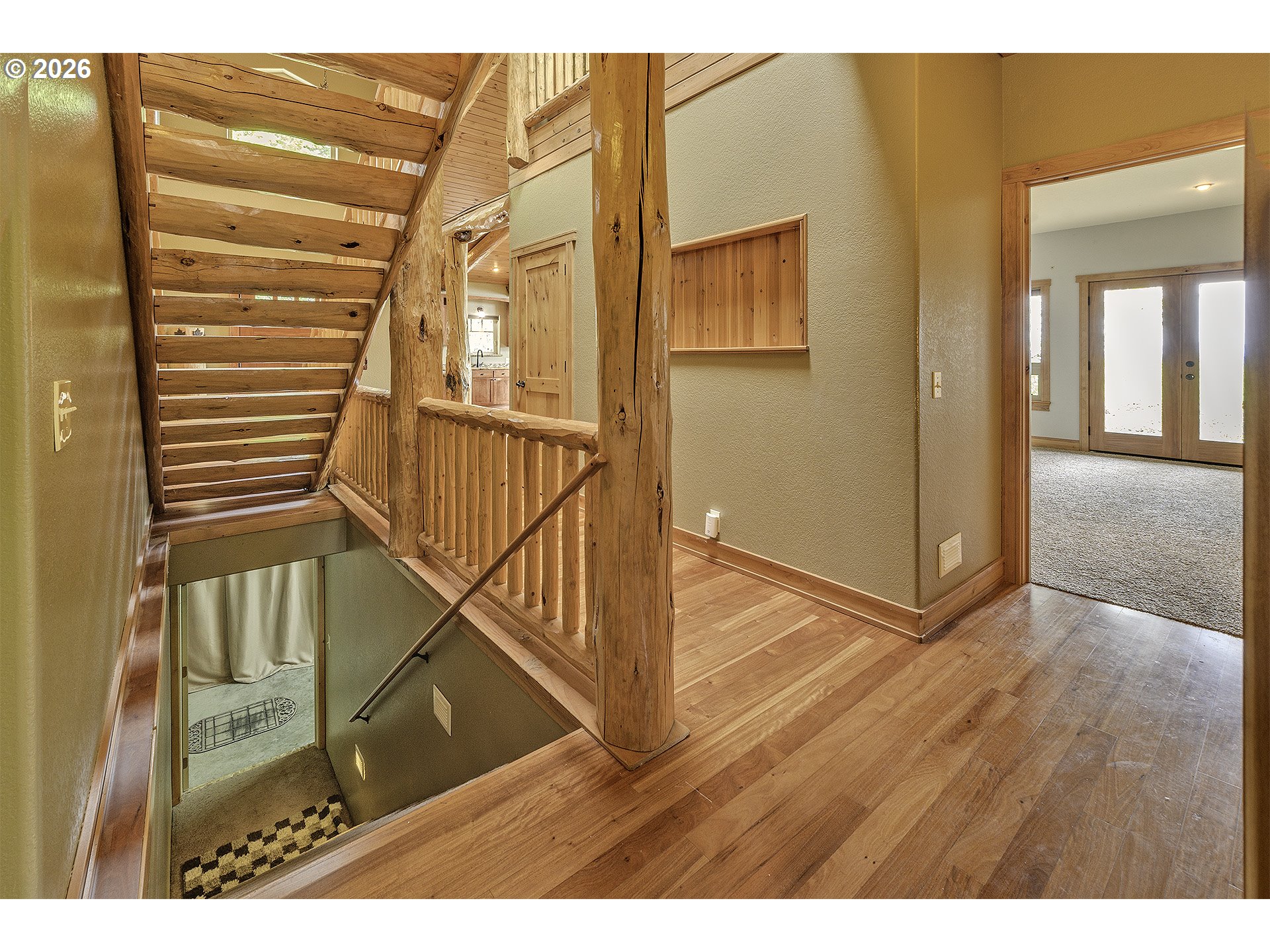 16860 Hoffman Avenue Sandy, OR 97055 - Photo 36 of 47 a view of an entryway