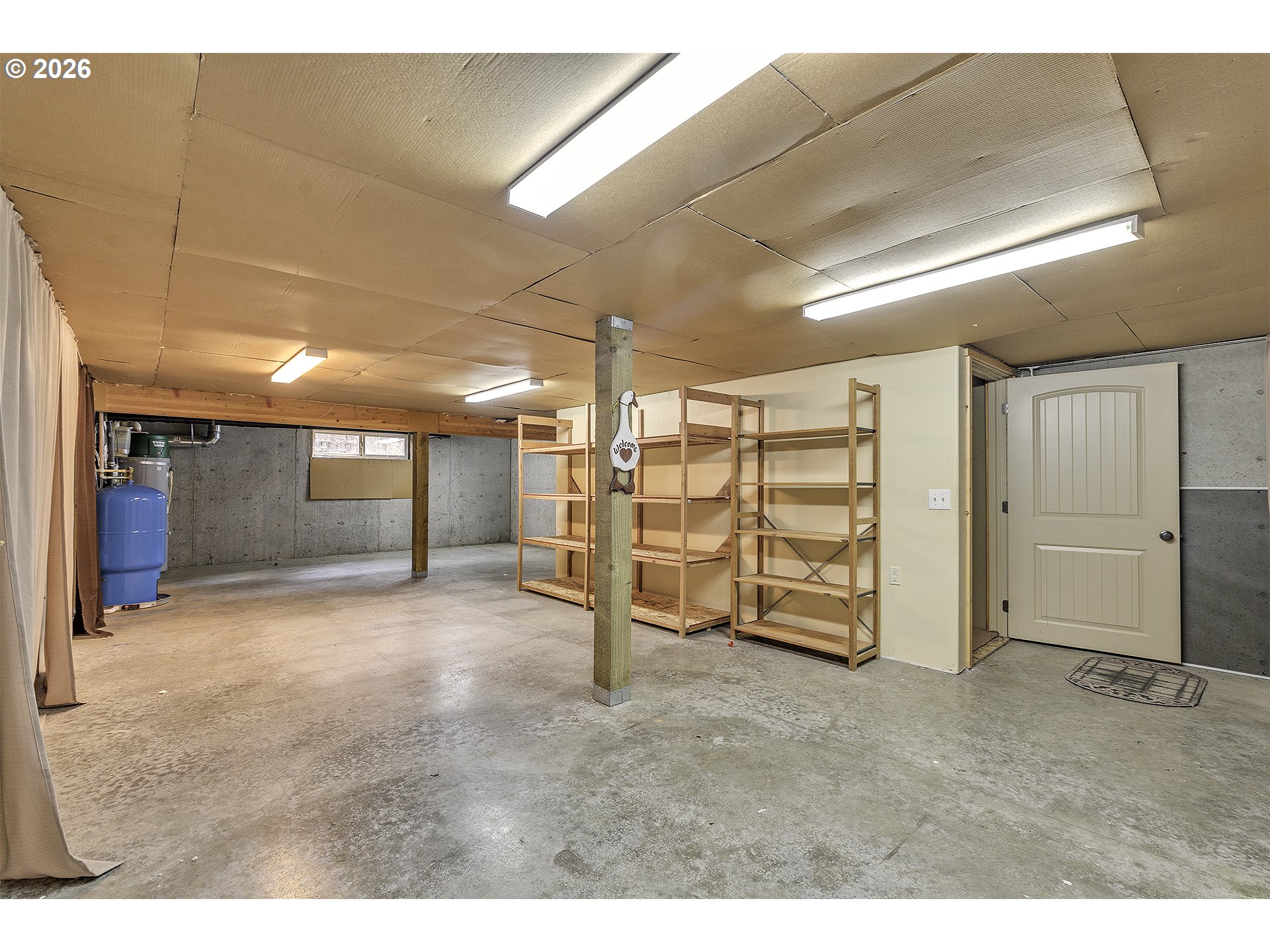 16860 Hoffman Avenue Sandy, OR 97055 - Photo 37 of 47 a view of a garage
