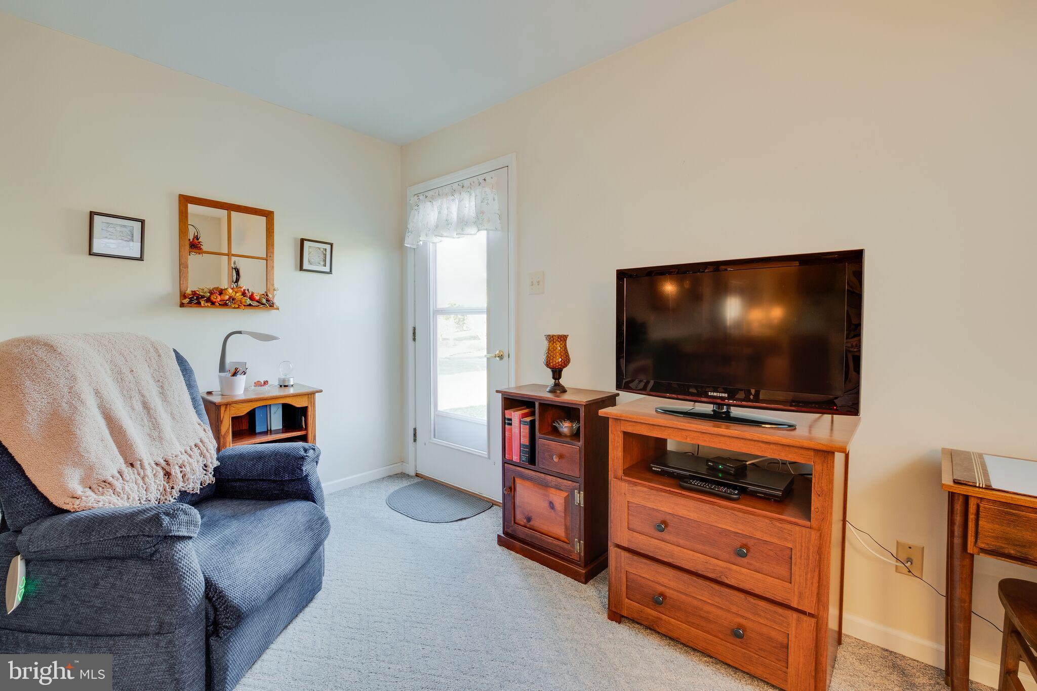 425 Country Way Mickleton, NJ 08056 - Photo 15 of 29 Family room