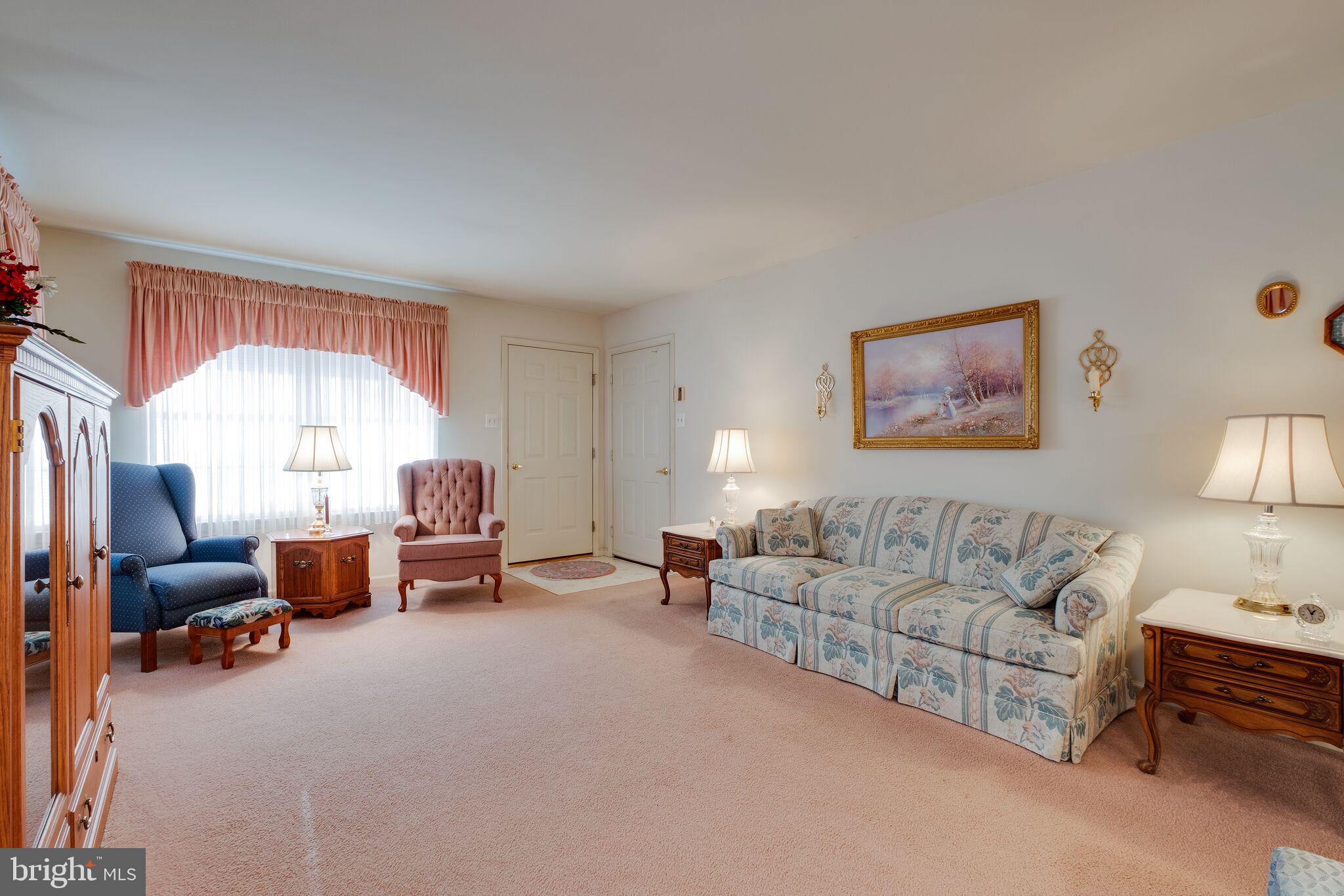 425 Country Way Mickleton, NJ 08056 - Photo 6 of 29 Living room