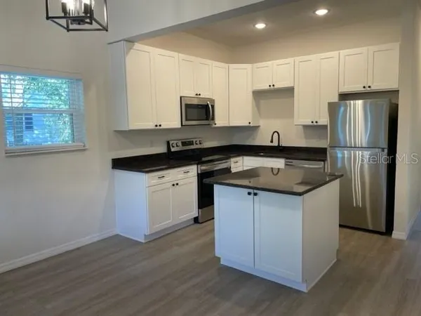 $2,750 | 1482 Cleveland Street, Clearwater, FL 33755