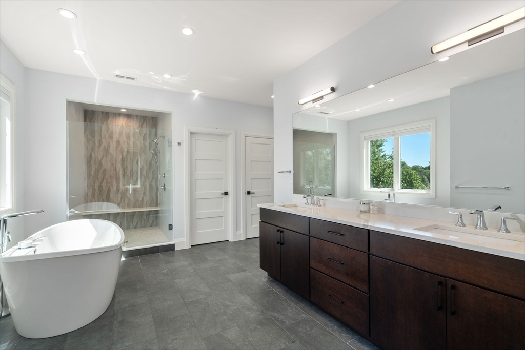 1058 Beacon Street, Unit 2 Newton, MA 02459 - Photo 26 of 40
