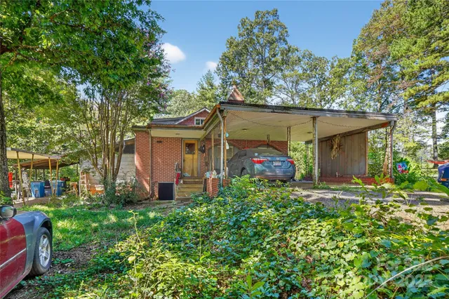 $199,900 | 2829 Highway 10 Highway, Newton, NC 28658