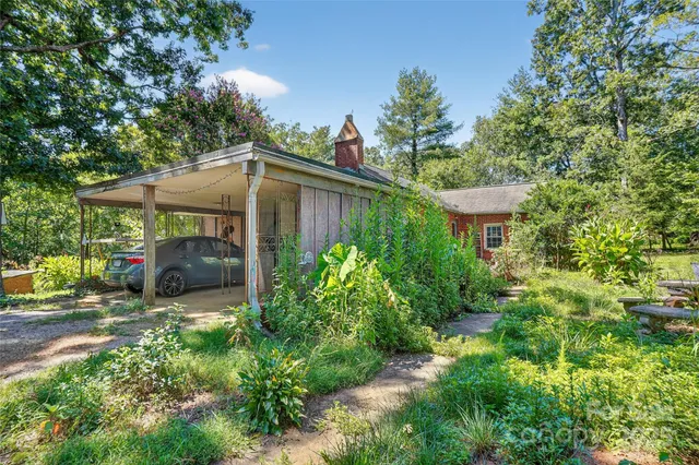 $199,900 | 2829 Highway 10 Highway, Newton, NC 28658