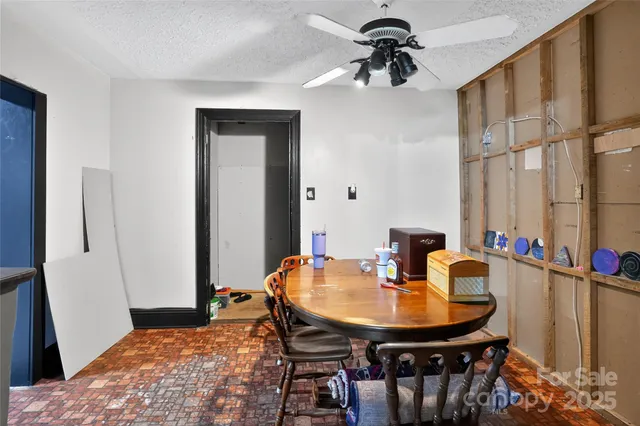 $199,900 | 2829 Highway 10 Highway, Newton, NC 28658