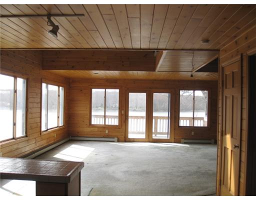 259 F Tickle Road Westport, MA 02790 - Photo 6 of 14 Living Room.