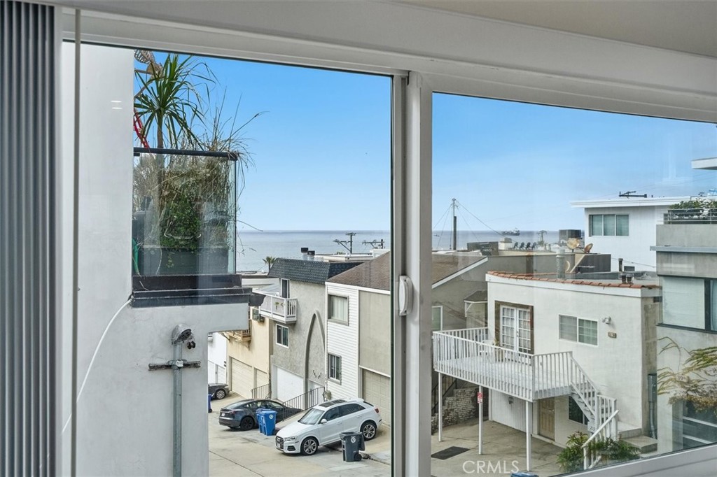 220 39th Street, Unit B Manhattan Beach, CA 90266 - Photo 17 of 21 a view of living room with furniture and window