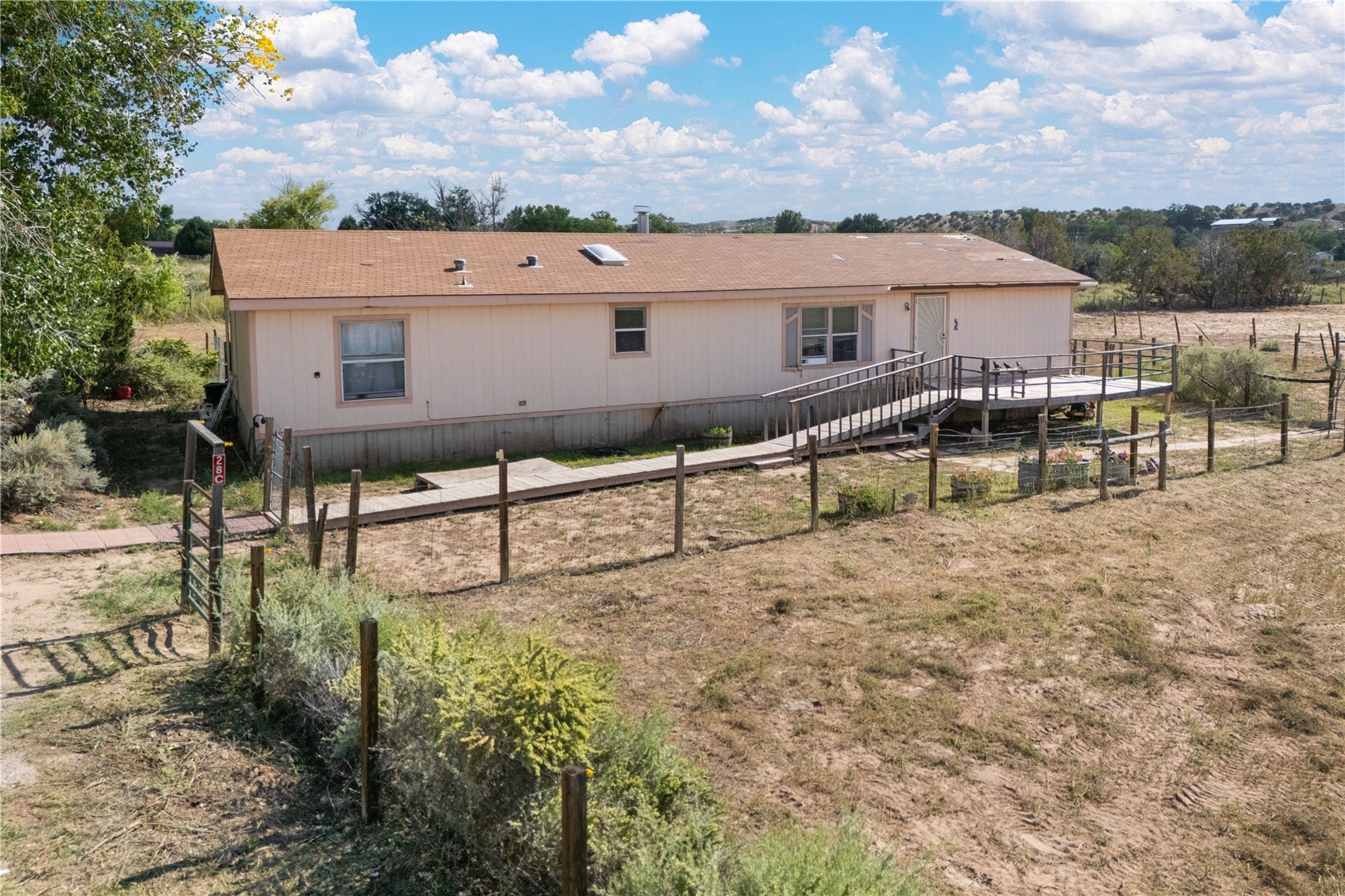 28 Sunlight View Santa Fe, NM 87506 - Photo 6 of 19