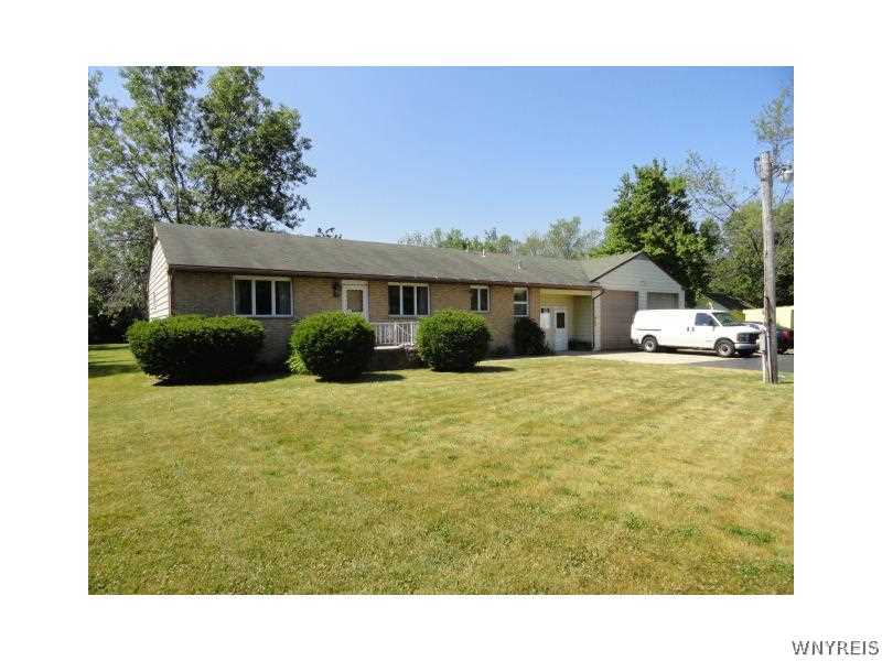 1520 Saunders Settlement Road Lewiston, NY 14304 - Photo 1 of 1 Exterior Front.