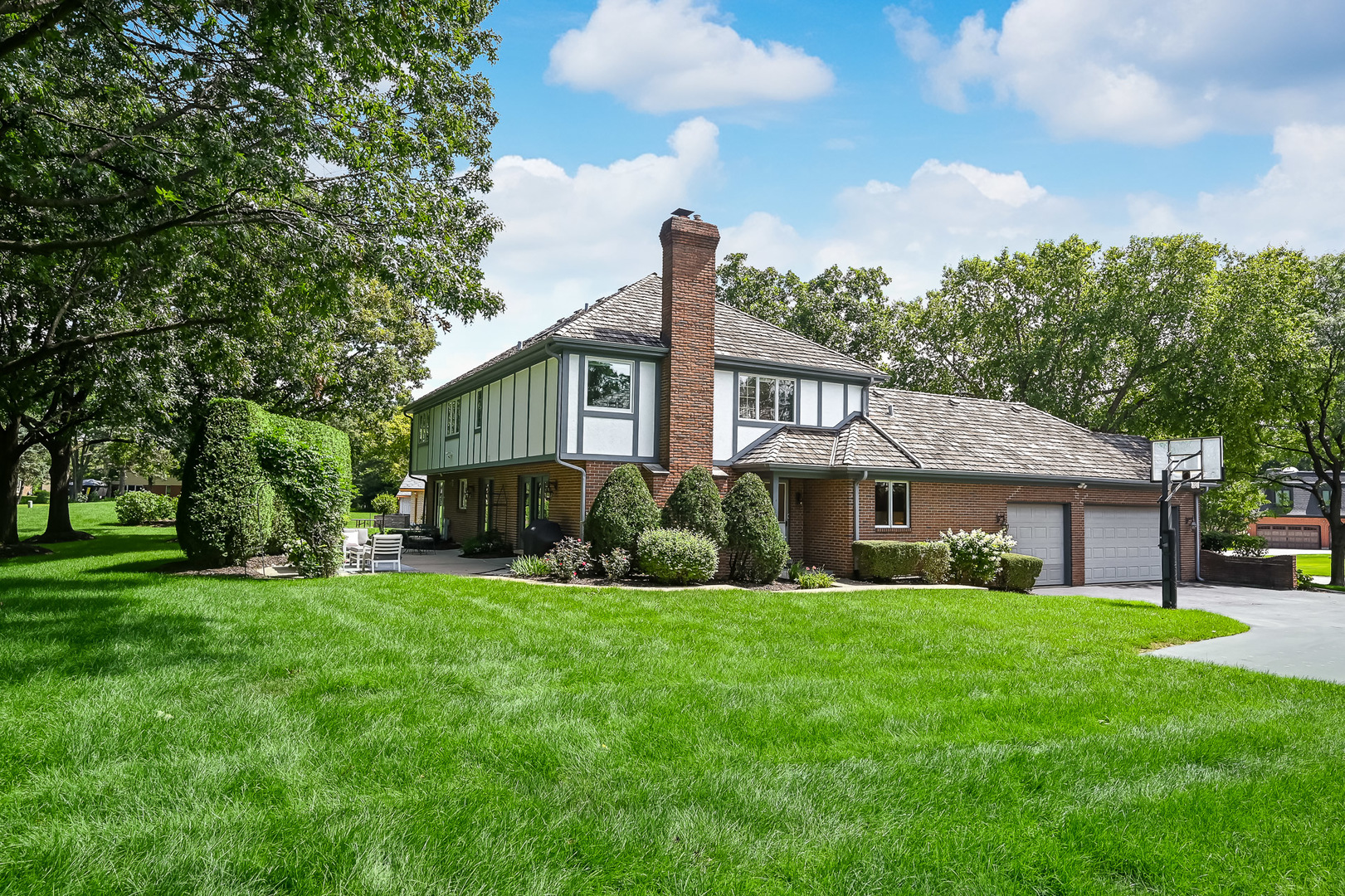5 Regent Court Burr Ridge, IL 60527 - Photo 30 of 48 Gallery Image 30