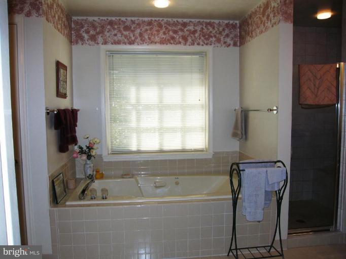 8055 Rising Ridge Road Bethesda, MD 20817 - Photo 14 of 25 Master Bath #2