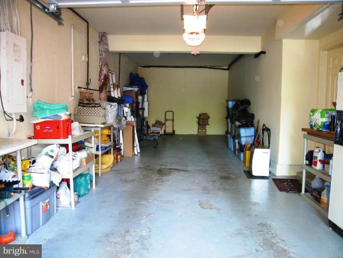 8055 Rising Ridge Road Bethesda, MD 20817 - Photo 23 of 25 2 Car Tandem Garage