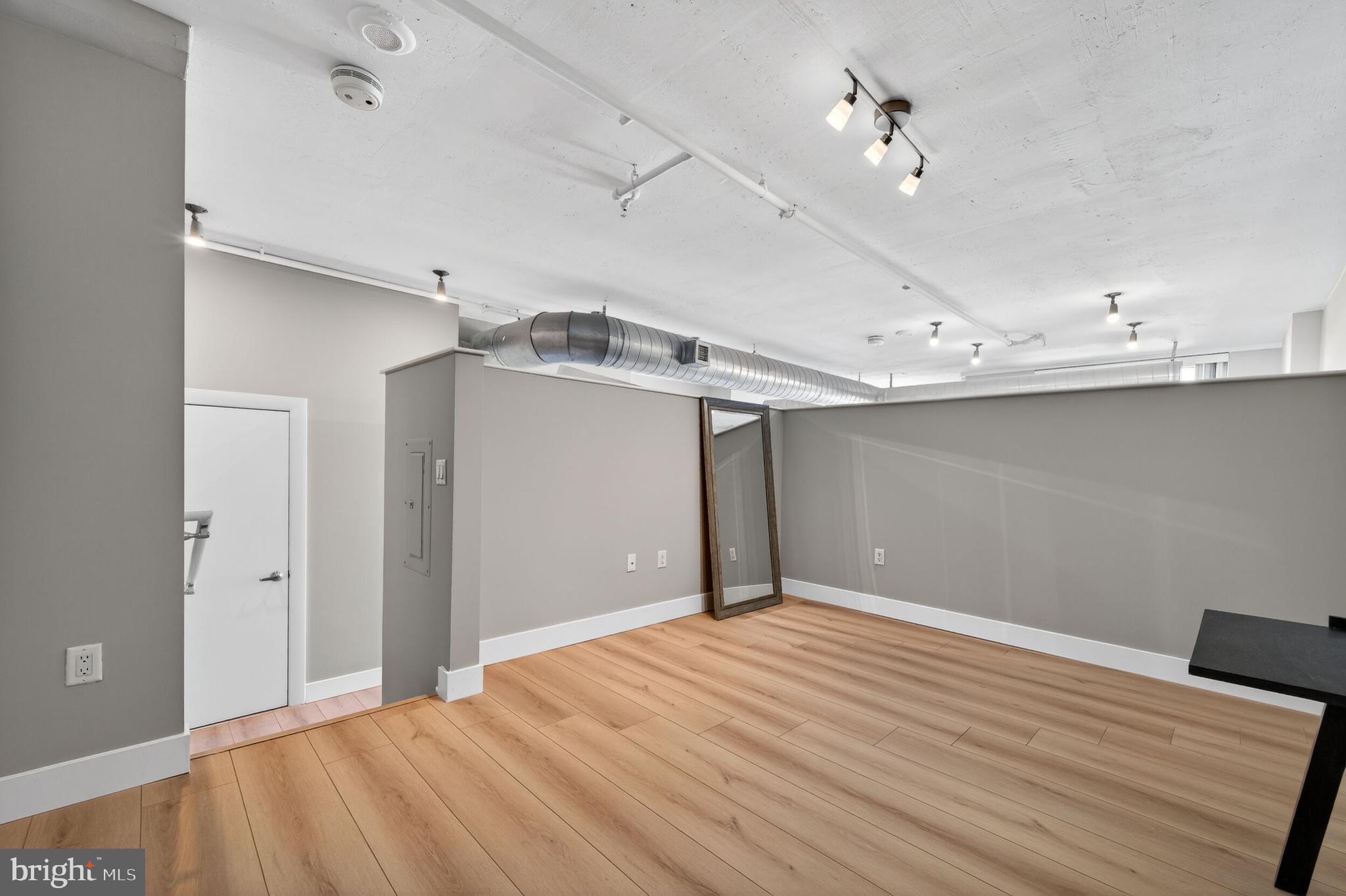 811 4th Street Northwest, Unit 1215 Washington, DC 20001 - Photo 13 of 28