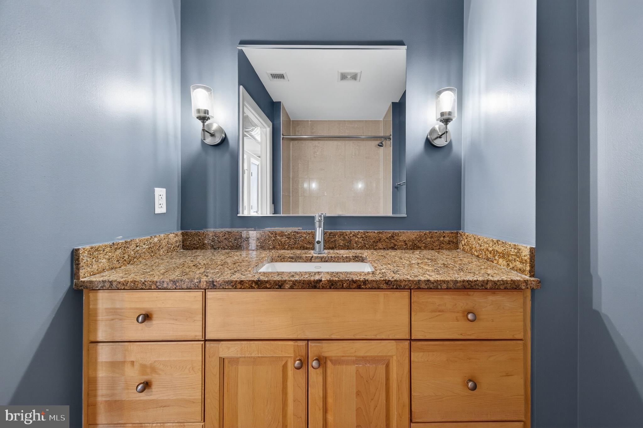 811 4th Street Northwest, Unit 1215 Washington, DC 20001 - Photo 17 of 28