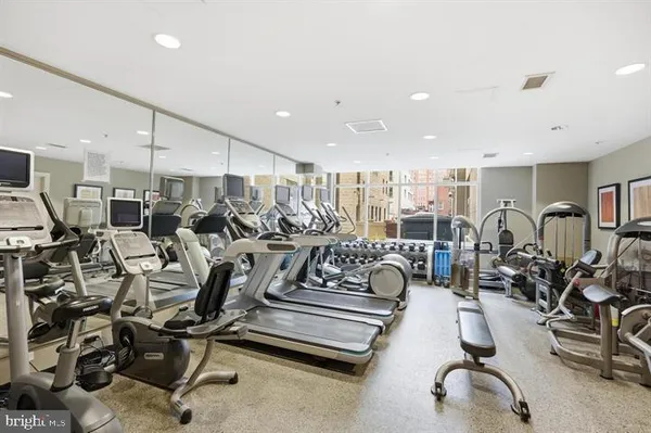 $2,700 | 811 4th Street Northwest, Unit 1215, Washington, DC 20001