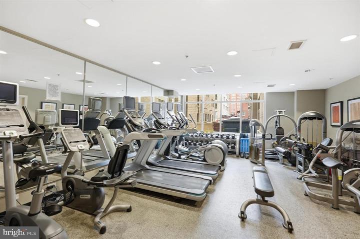 811 4th Street Northwest, Unit 1215 Washington, DC 20001 - Photo 23 of 28