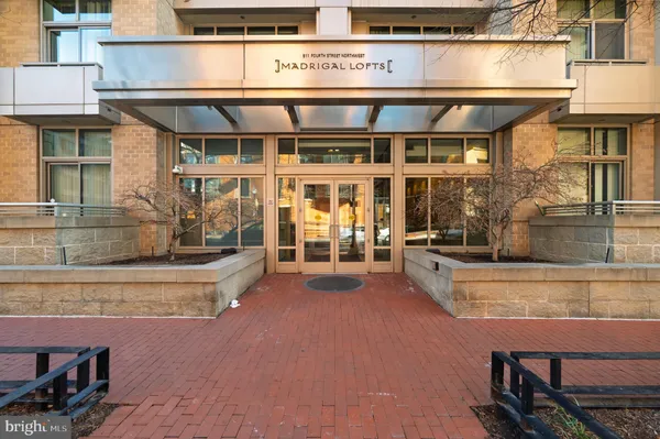 $2,700 | 811 4th Street Northwest, Unit 1215, Washington, DC 20001