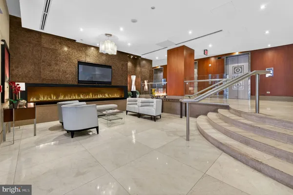 $2,700 | 811 4th Street Northwest, Unit 1215, Washington, DC 20001