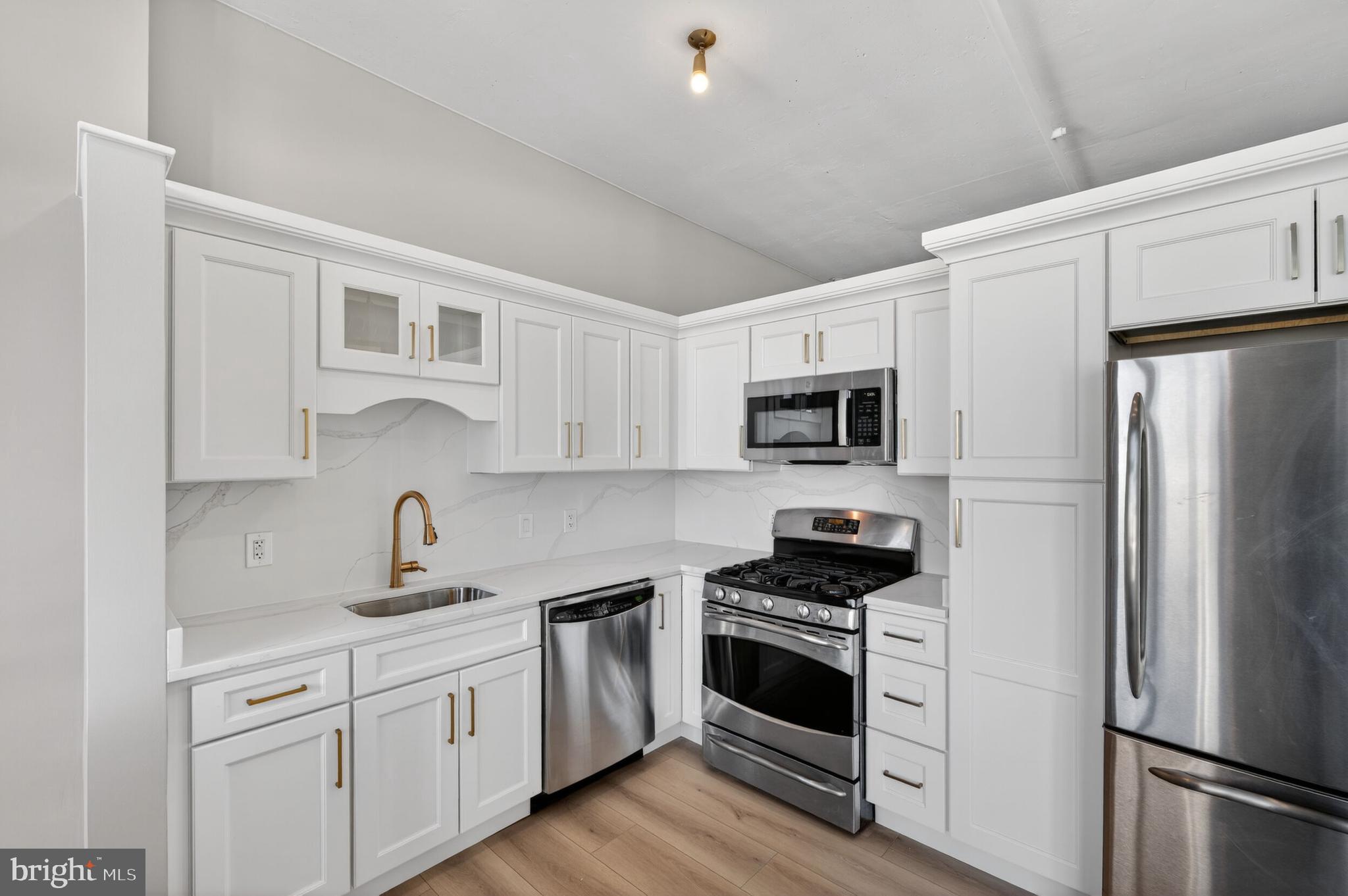 811 4th Street Northwest, Unit 1215 Washington, DC 20001 - Photo 9 of 28