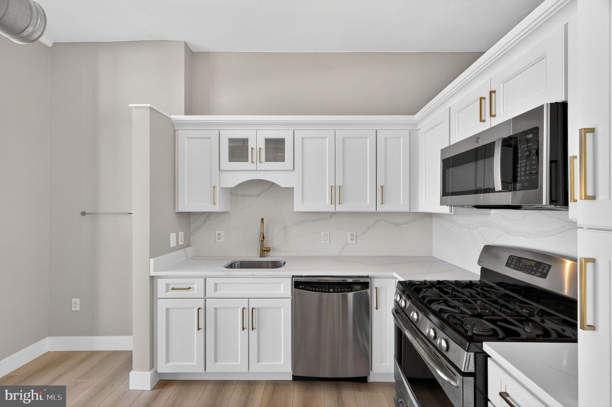 811 4th Street Northwest, Unit 1215 Washington, DC 20001 - Photo 10 of 28