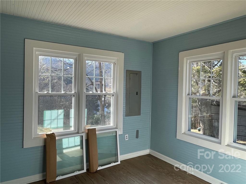 1211 Revere Road Marshall, NC 28753 - Photo 21 of 43 Gallery Image 21