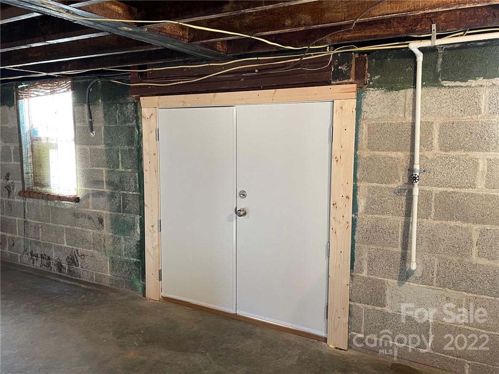 1211 Revere Road Marshall, NC 28753 - Photo 42 of 43 Gallery Image 42