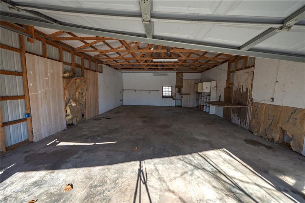 415 Elm Street Chetopa, KS 67336 - Photo 2 of 25