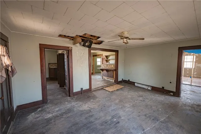 $27,500 | 415 Elm Street, Chetopa, KS 67336