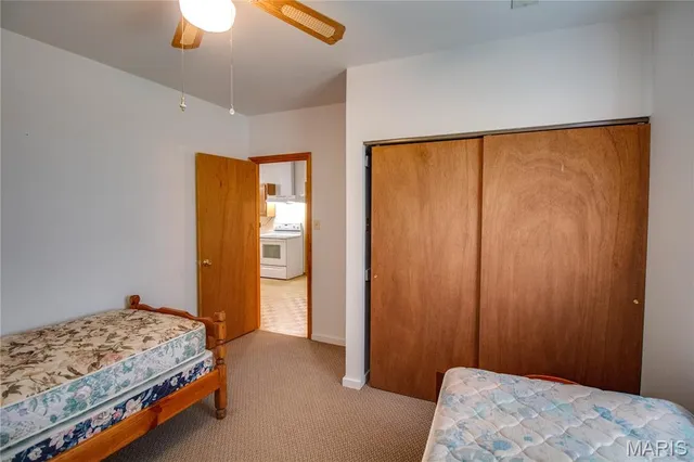 $184,900 | 986 Franklin Hill Road, Hardin, IL 62047