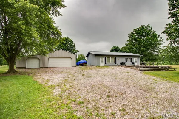 $164,000 | 986 Franklin Hill Road, Hardin, IL 62047