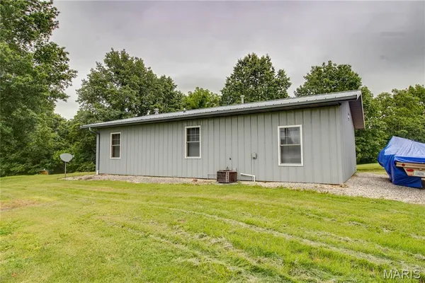 $164,000 | 986 Franklin Hill Road, Hardin, IL 62047