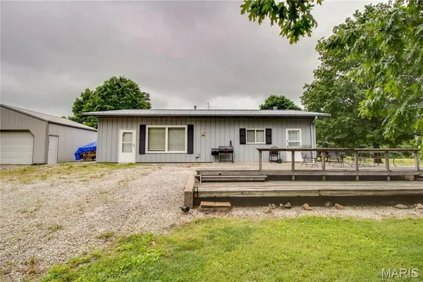 $164,000 | 986 Franklin Hill Road, Hardin, IL 62047
