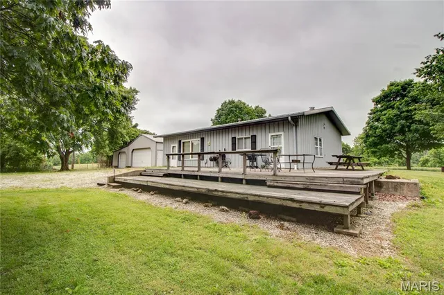 $184,900 | 986 Franklin Hill Road, Hardin, IL 62047