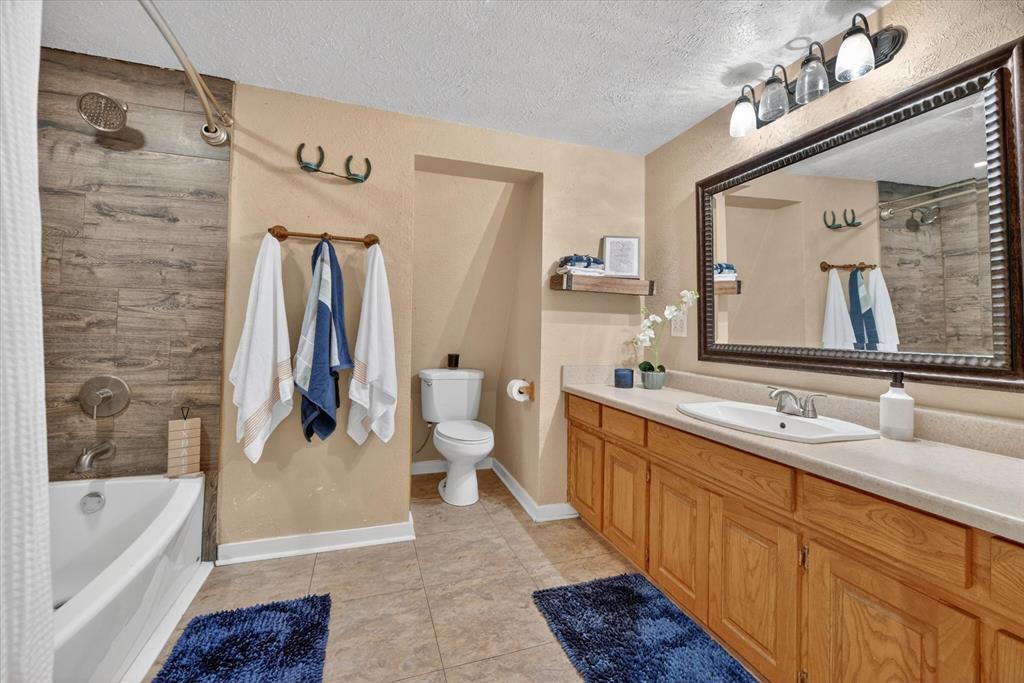 1276 County Road 1480 Alvord, TX 76225 - Photo 22 of 40