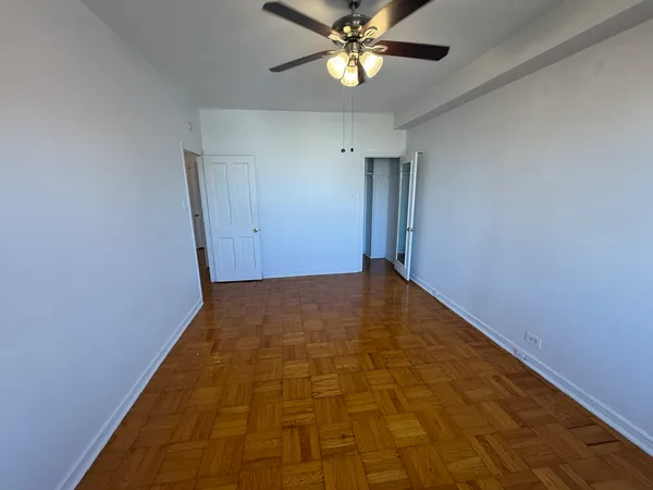 $2,345 | 6230 North Kenmore Avenue, Unit 1002, Chicago, IL 60660