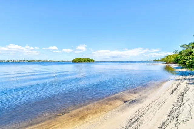 $8,500 | 3440 South Ocean Boulevard, Unit 105S, Palm Beach, FL 33480