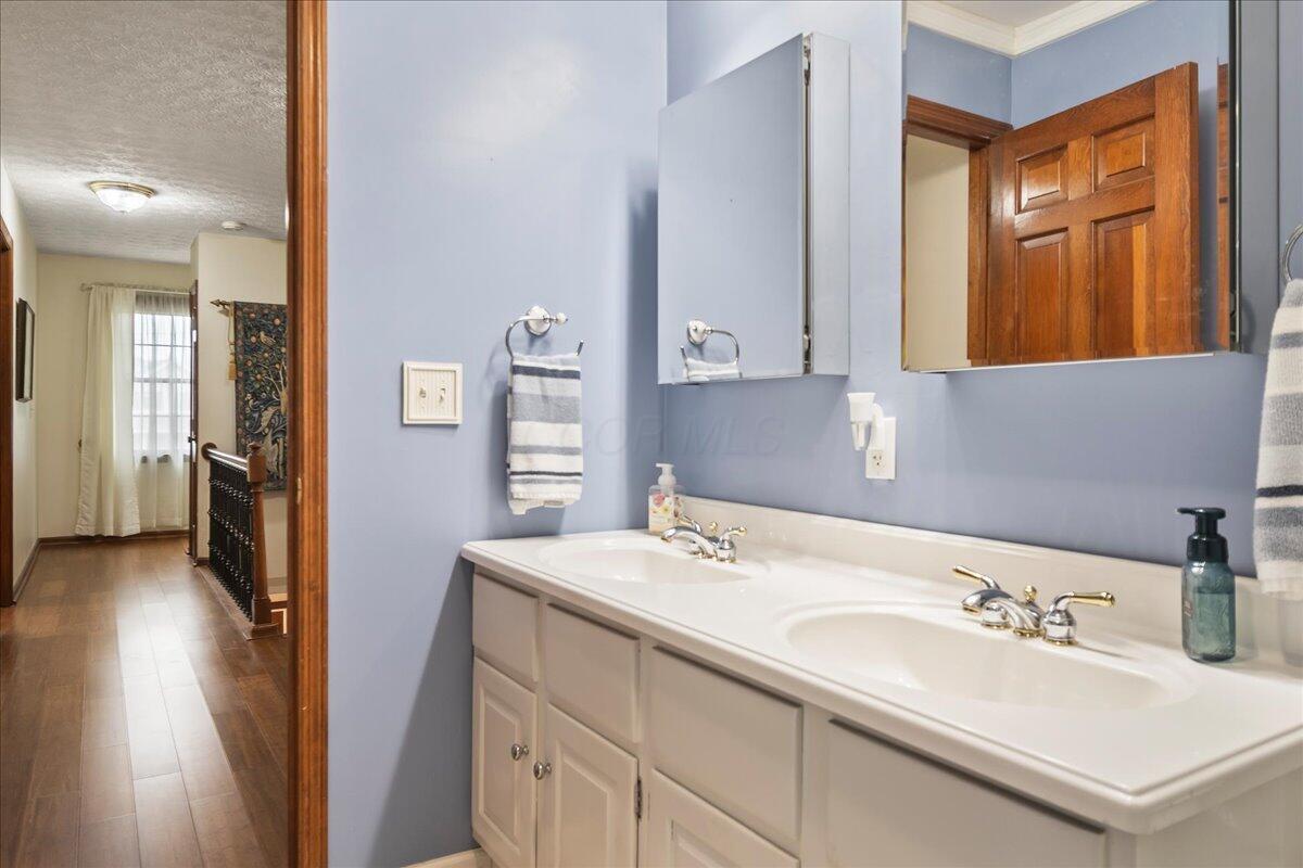 481 Clotts Road Columbus, OH 43230 - Photo 61 of 84 05-IMG_2405