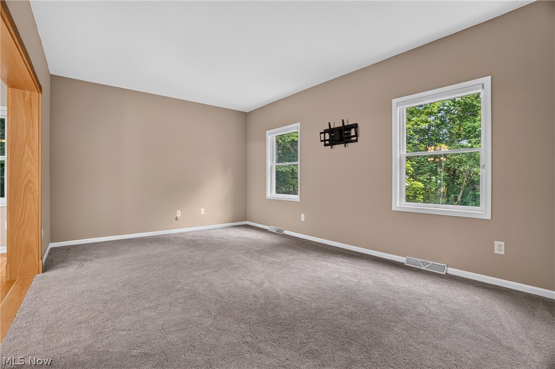 9329 South Brown Road Chardon, OH 44024 - Photo 17 of 45