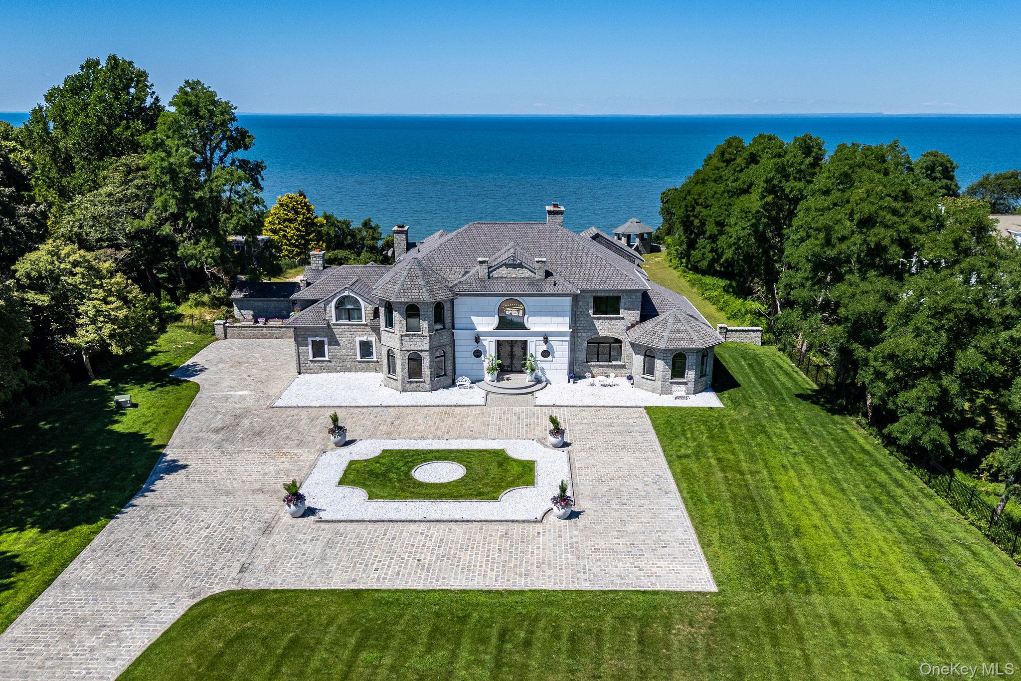 3875 Hallock Lane Mattituck, NY 11952 - Photo 42 of 50