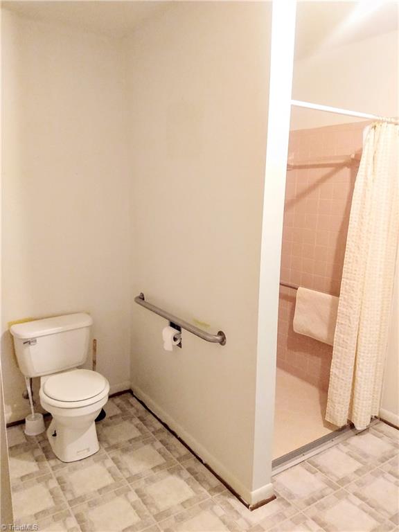 1123 East Springfield Road High Point, NC 27263 - Photo 12 of 24 Gallery Image 12