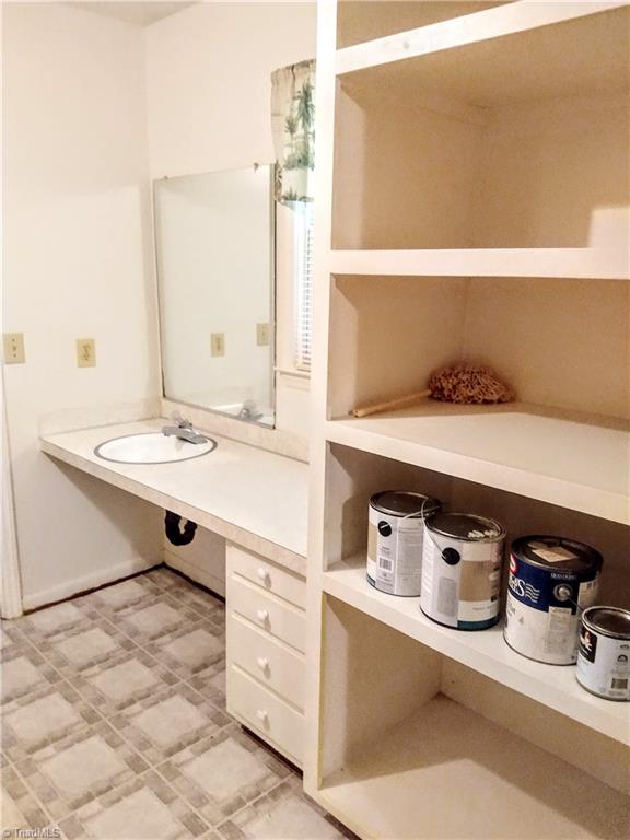 1123 East Springfield Road High Point, NC 27263 - Photo 13 of 24 Gallery Image 13