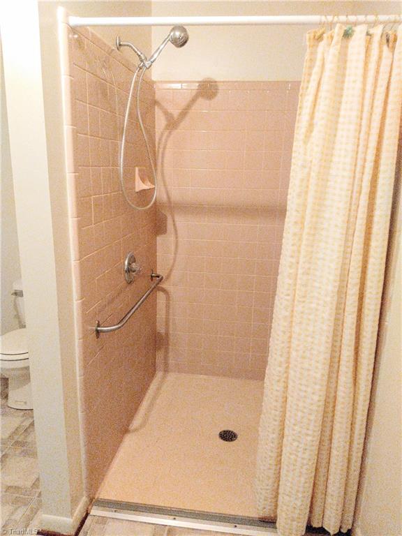 1123 East Springfield Road High Point, NC 27263 - Photo 14 of 24 Gallery Image 14