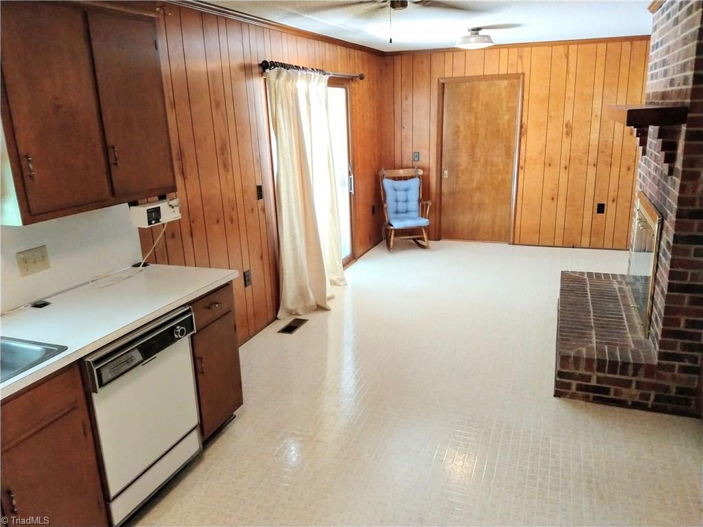 1123 East Springfield Road High Point, NC 27263 - Photo 8 of 24 Gallery Image 8